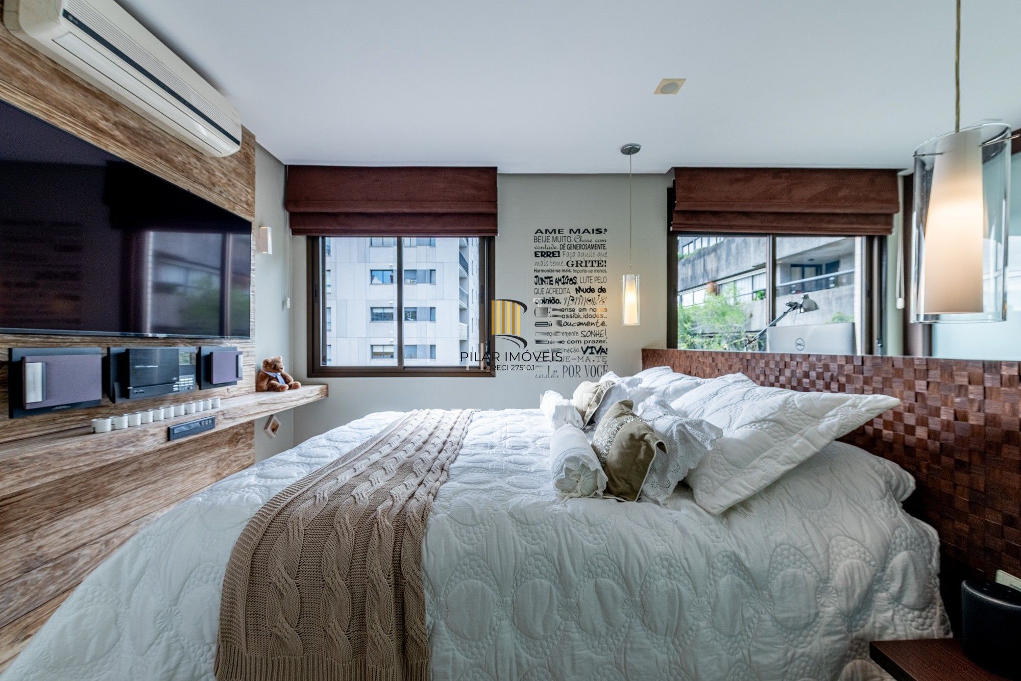 Vende-se cobertura com 2 quartos (1 suíte), 185m² e 2 vagas – Rio Branco