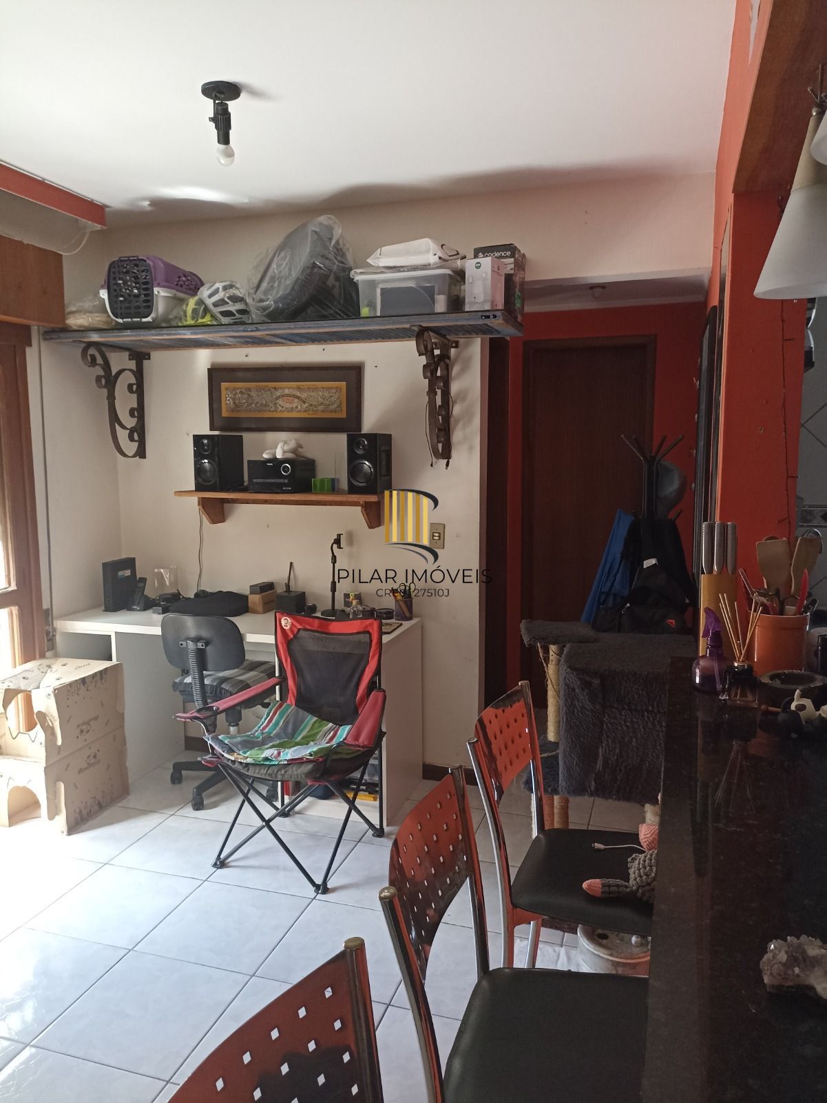 Vende-se apartamento de 1 dormitório com sacada e 47m² - Cidade Baixa