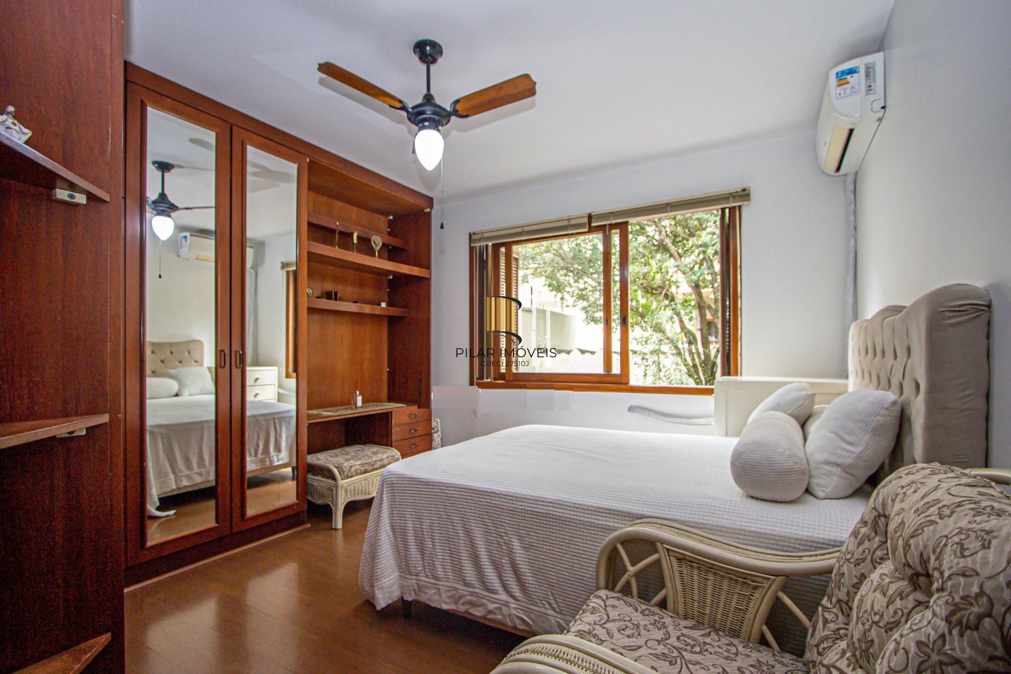 Apartamento mobiliado com 4 quartos, hidromassagem e 2 vagas -254 m²- Petrópolis