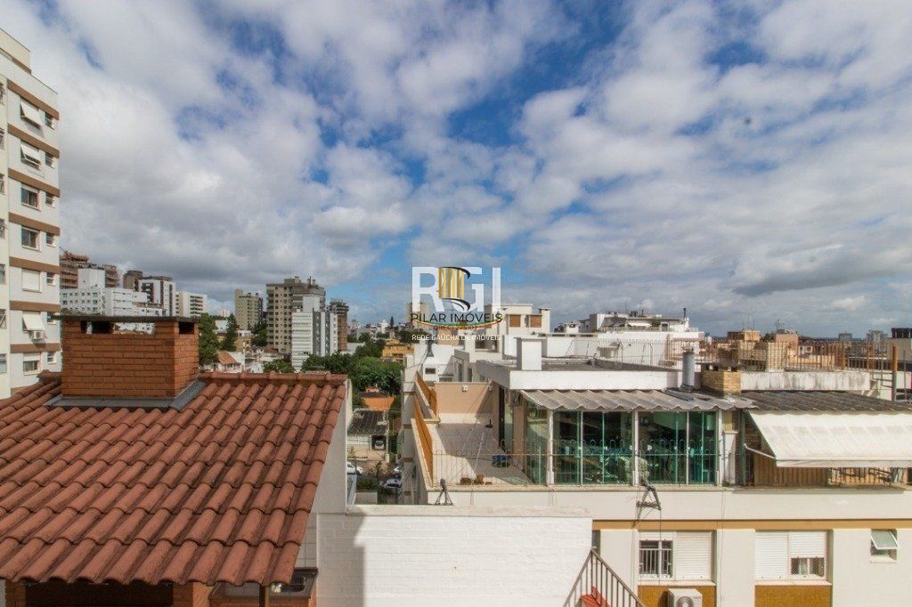 Apartamento á Venda - 140m², 3 dormitórios, sendo 1 suites, 2 vagas - São João