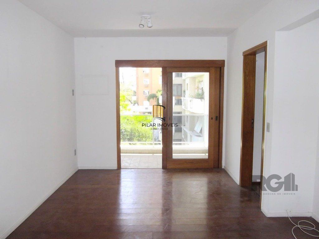 Apartamento 2 dormitórios, 1 suíte, 1 vaga - 90m² de área privativa no Bairro Mont Serrat