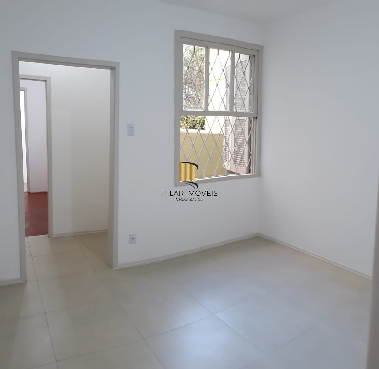 Vende-se apartamento térreo com 1 quarto, pátio privativo e 44 m² – Higienópolis