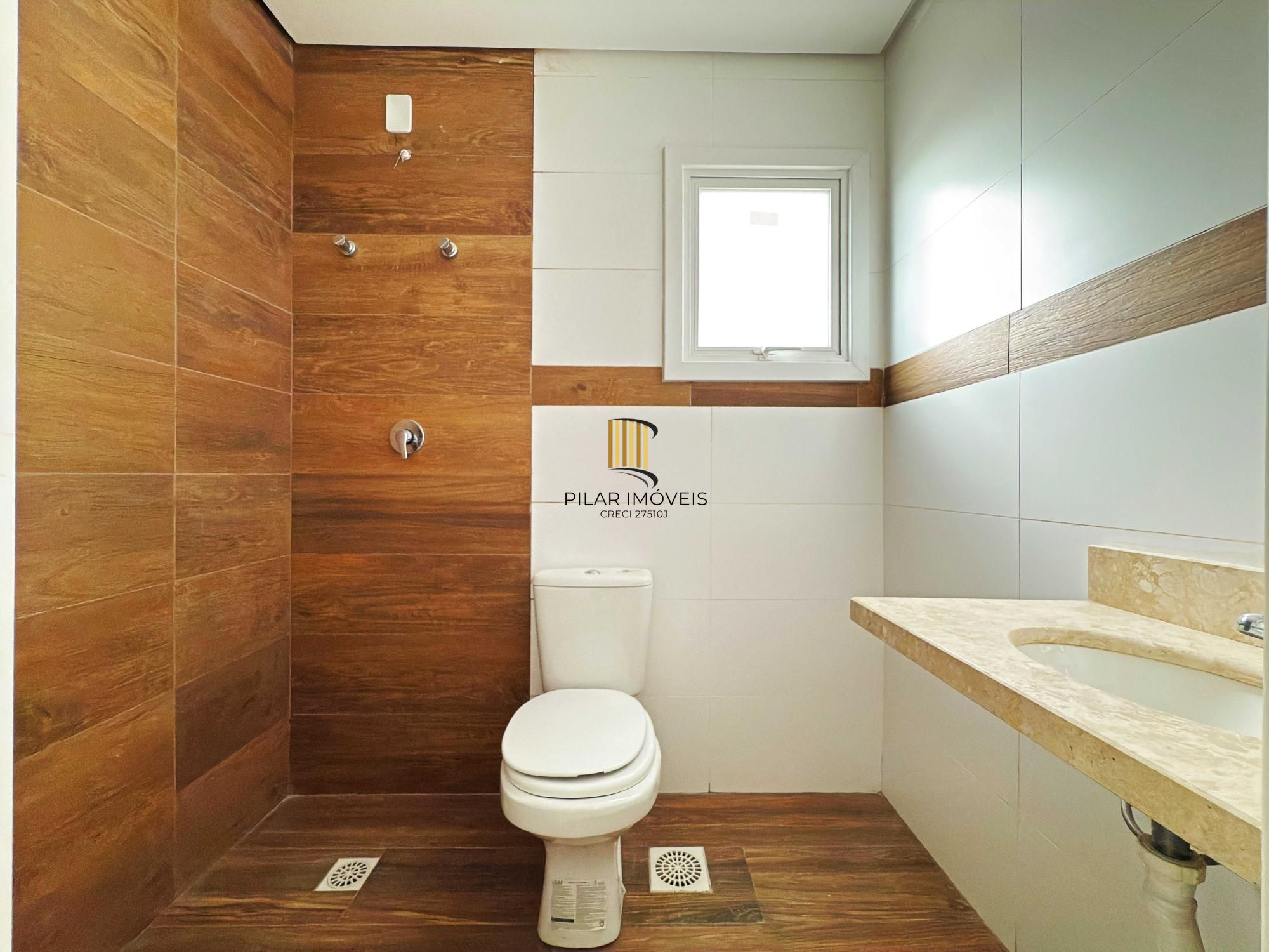 Vende-se casa em condomínio com 4 dormitórios (2 suítes), 3 vagas  – Tristeza