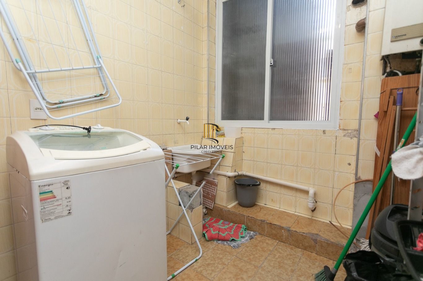 Vende-se apartamento com 3 quartos(1 suíte), 95m², sacada e 1 vaga - Bela Vista