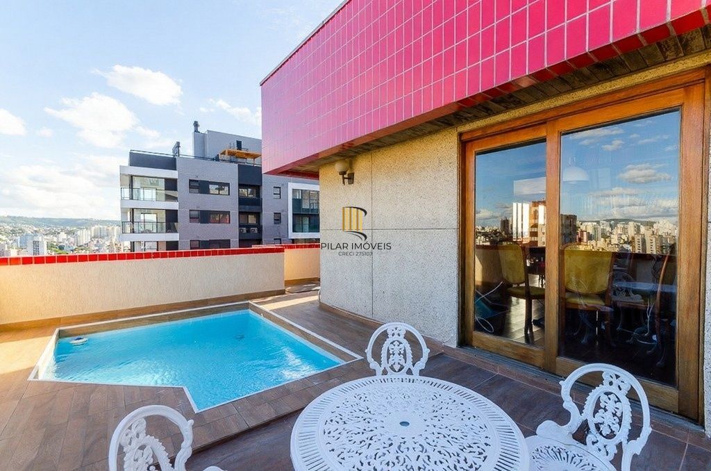 Vende-se cobertura com 3 quartos (1 suíte), 311m² e 3 vagas – Rio Branco - Pilar Imóveis