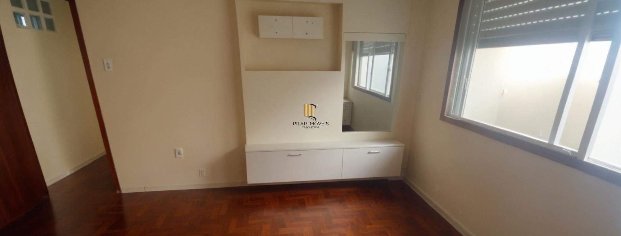 Vende-se apartamento de 1 dormitório e 45m² - Menino Deus