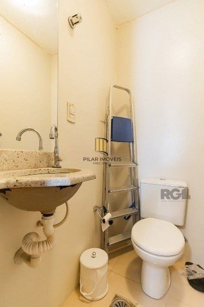 Apartamento Amplo de 3 Dormitórios com Suíte, Lareira e Infraestrutura Completa - 146m² - Mont Serrat