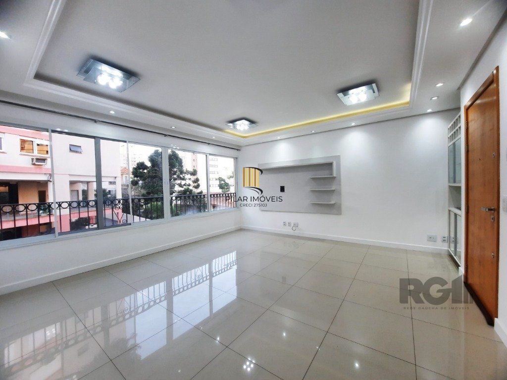 Vende-se apartamento impecável 2 quartos com suíte, 2 vagas cobertas, próximo da PUCRS - 80m² - Jardim Botânico