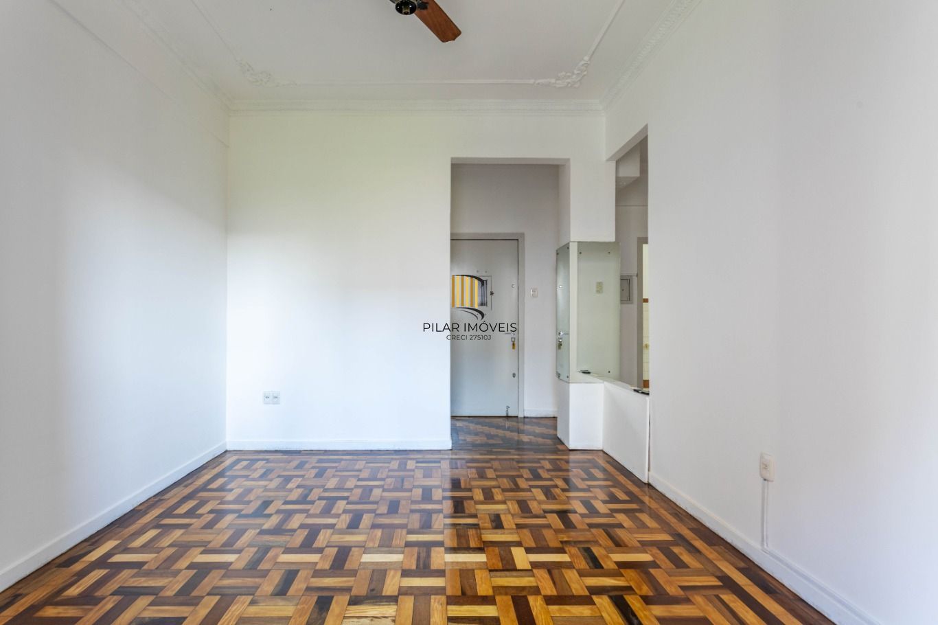 Vende-se apartamento com 2 quartos, 79 m² e sacada - Centro Histórico