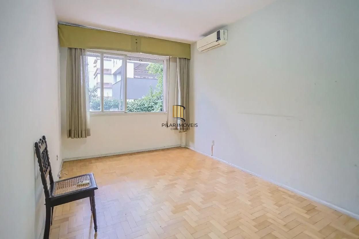 Vende-se apartamento com 3 quartos, 1 vaga e 145 m² – Moinhos de Vento