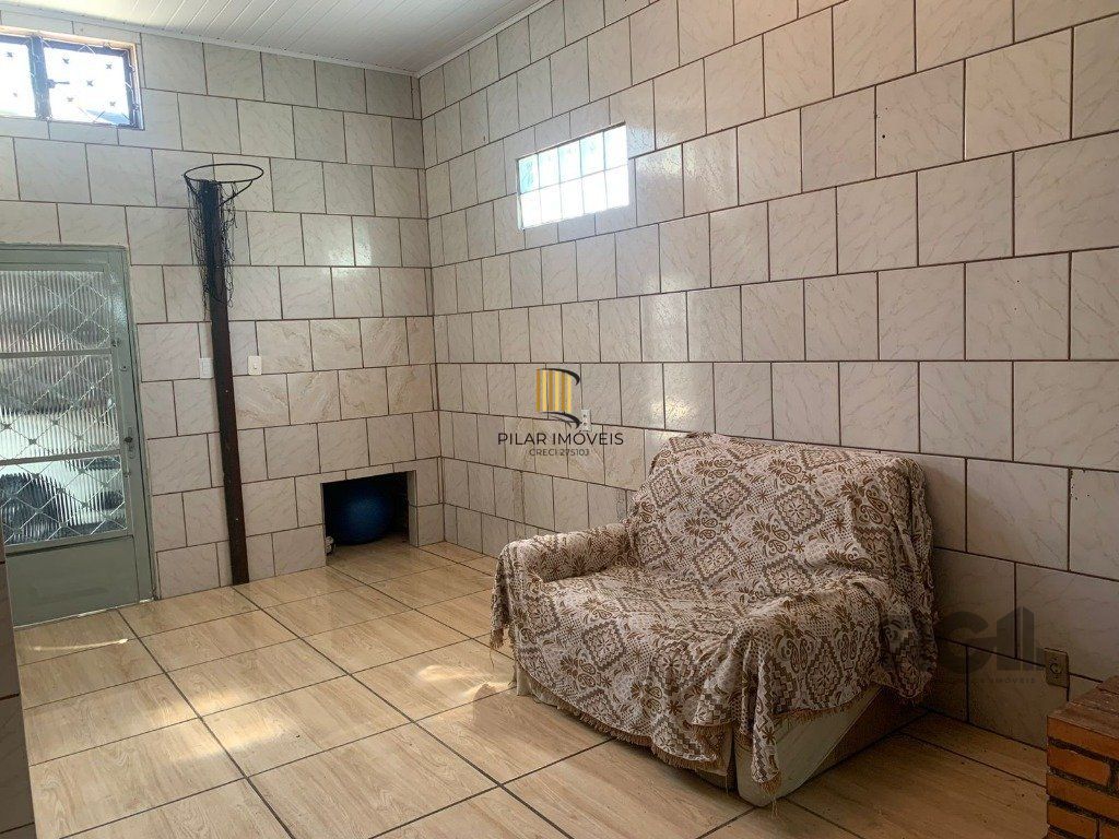 Vende-se casa 3 quartos com suíte e 3 vagas de garagem - 130m² - Jardim Itu Sabará