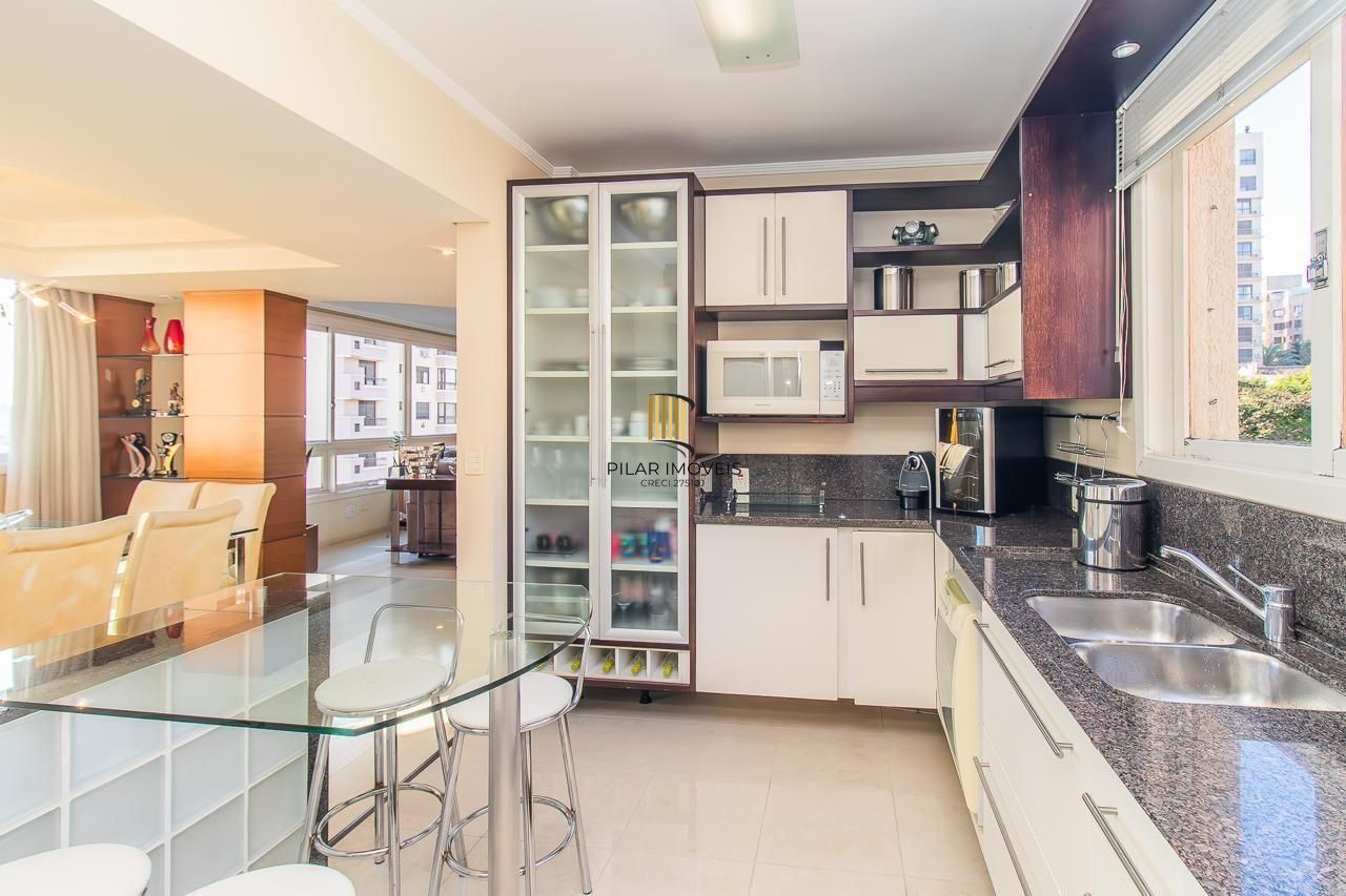 Vende-se apartamento mobiliado com 3 quartos e 134 m² - Mont Serrat
