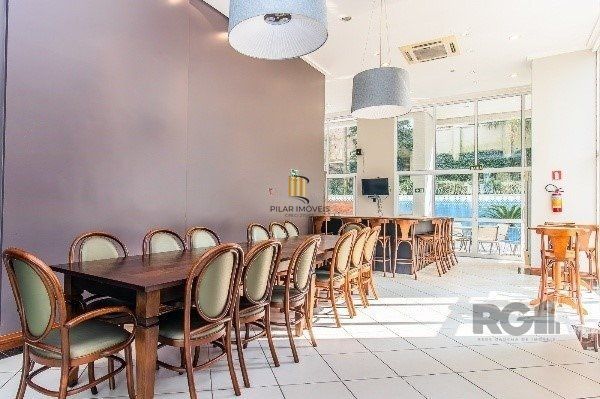 Apartamento de alto padrão, 3 suítes, 3 vagas, ao lado da Praça da Encol
