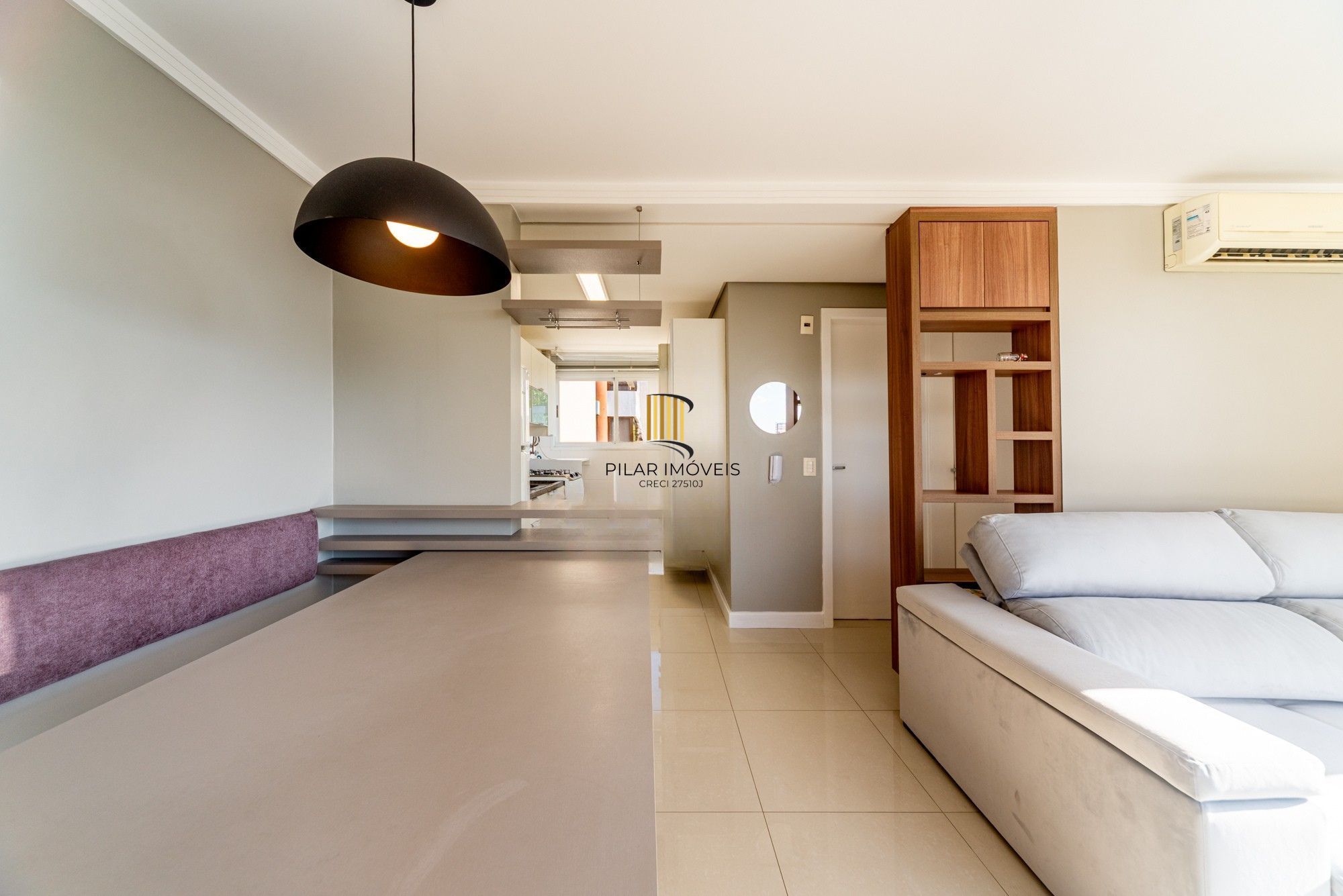 Vende-se apartamento com 1 quarto e 1 vaga – Mont'Serrat
