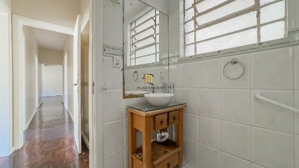 Vende-se amplo apartamento com 3 quartos - 113 m² -Rio Branco