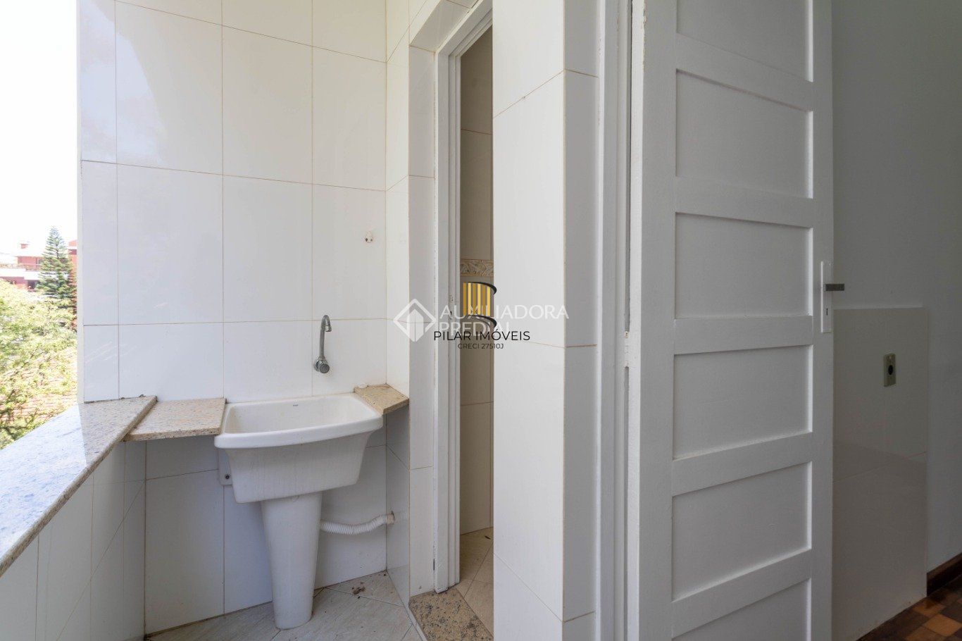 Vende-se apartamento com 3 quartos, 93m² e 1 vaga - Rio Branco