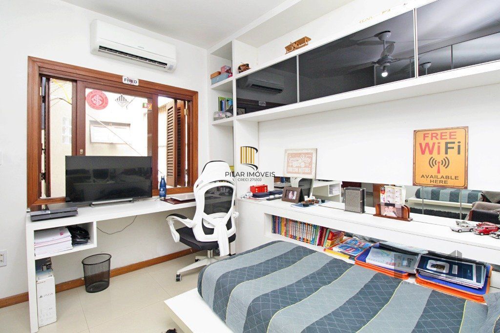 Vende-se casa duplex 3 dormitórios com 2 vagas próximo ao Clínicas - Santana