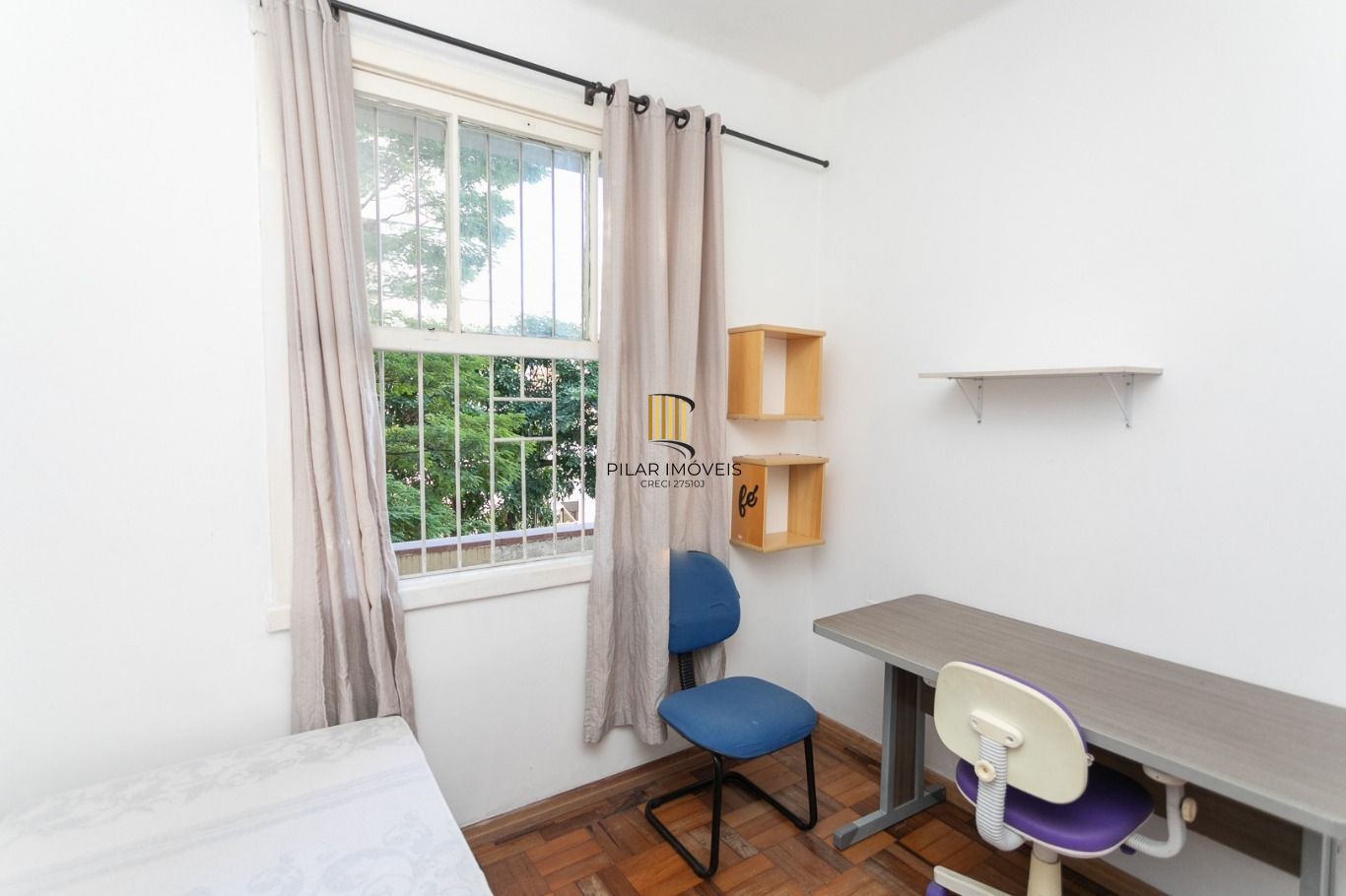 Vende-se apartamento com 3 quartos(1 suíte), 95m², sacada e 1 vaga - Bela Vista