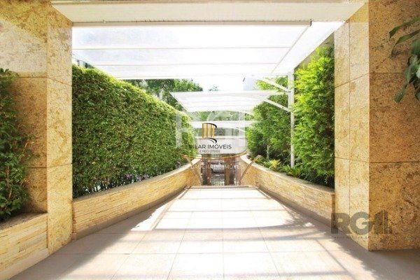 Vende-se apartamento 3 dorm com suíte e sacada 2 vagas cobertas - 126m² - Mont'Serrat