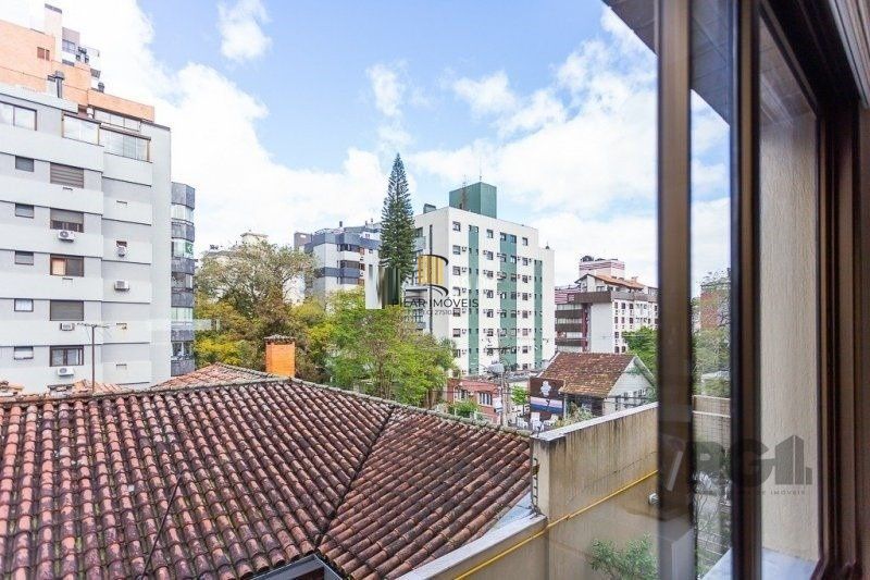 Apartamento 3 dormitórios, 1 suíte, 2 vagas - 74,91m² no Bairro Petrópolis
