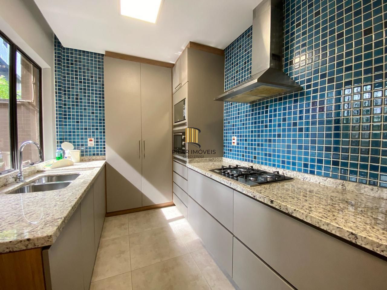 Vende-se apartamento com 2 quartos,(1 suíte) e 101 m² – Mont'Serrat