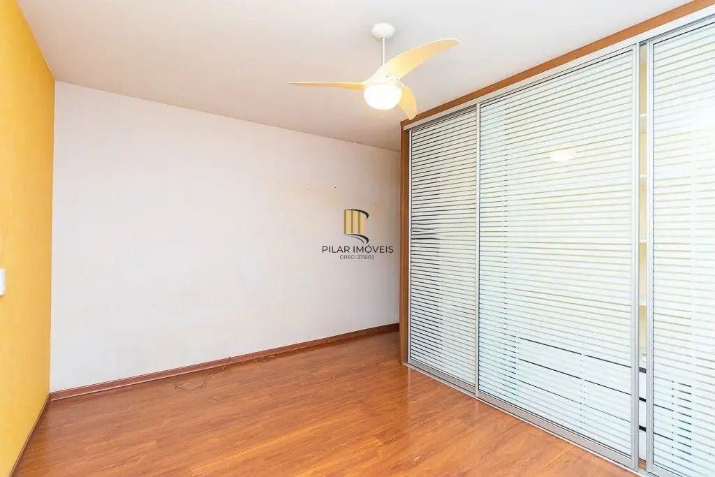 Vende-se apartamento com 3 quartos( 1 suíte), 111m² e 1 vaga – Auxiliadora