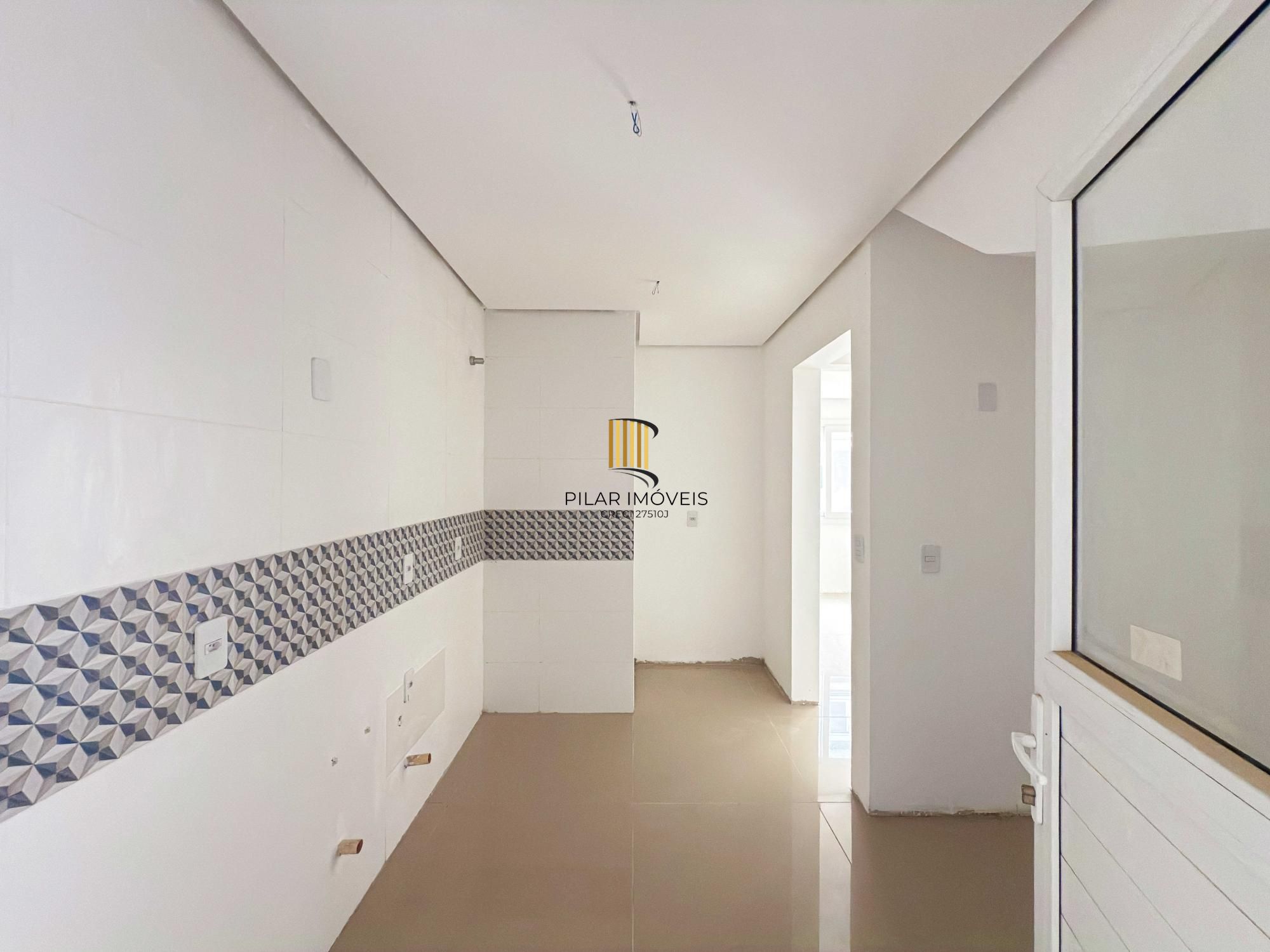 Vende-se casa em condomínio com 4 dormitórios (2 suítes), 3 vagas  – Tristeza