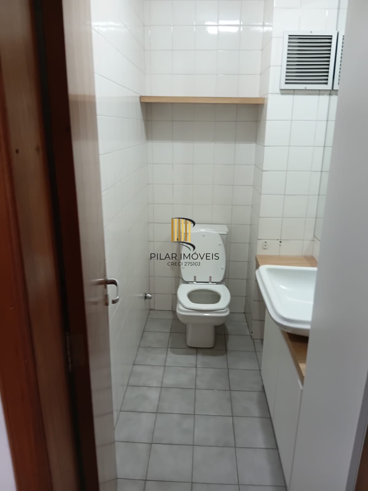 Vende-se cobertura comercial com Terraço – Moinhos de Vento