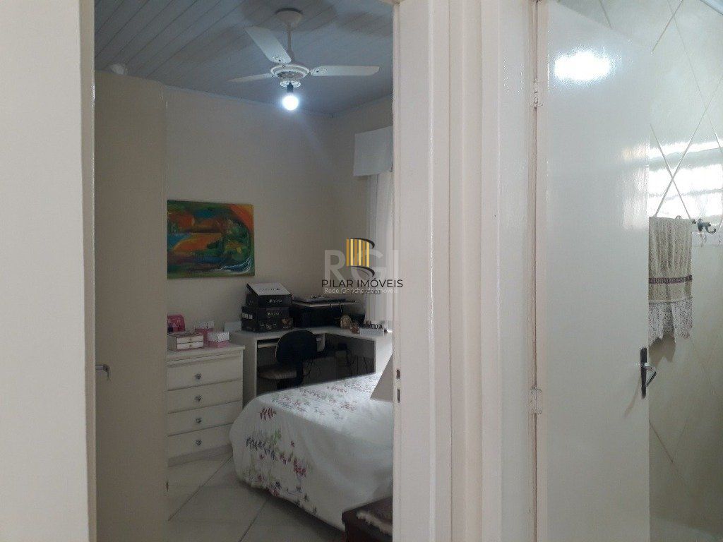 Casa para Venda - 152m², 3 dormitórios, sendo 1 suites, 1 vaga - Passo da Areia
