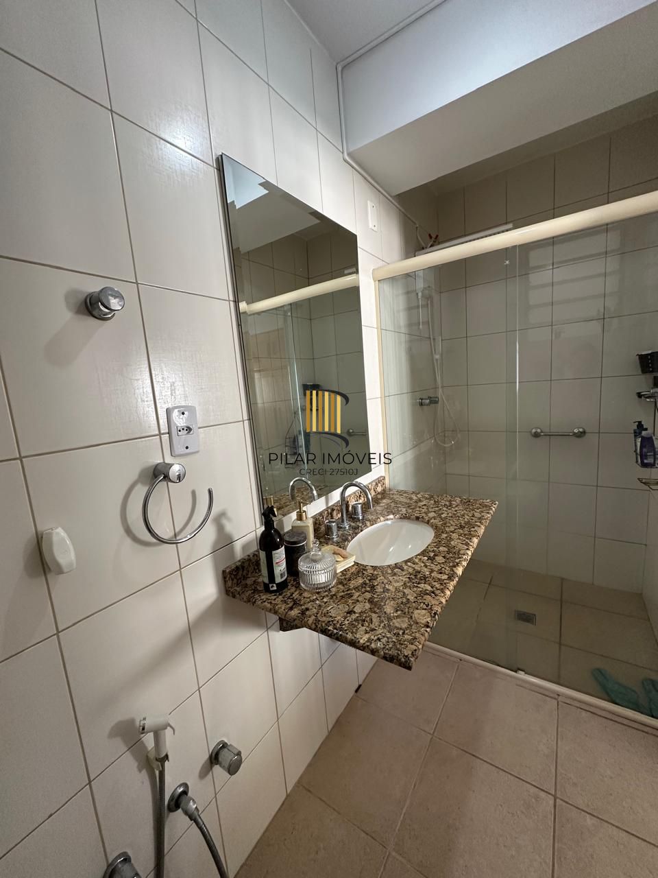 Vende-se apartamento de 1 dormitório com 43 m² e 1 vaga - Floresta