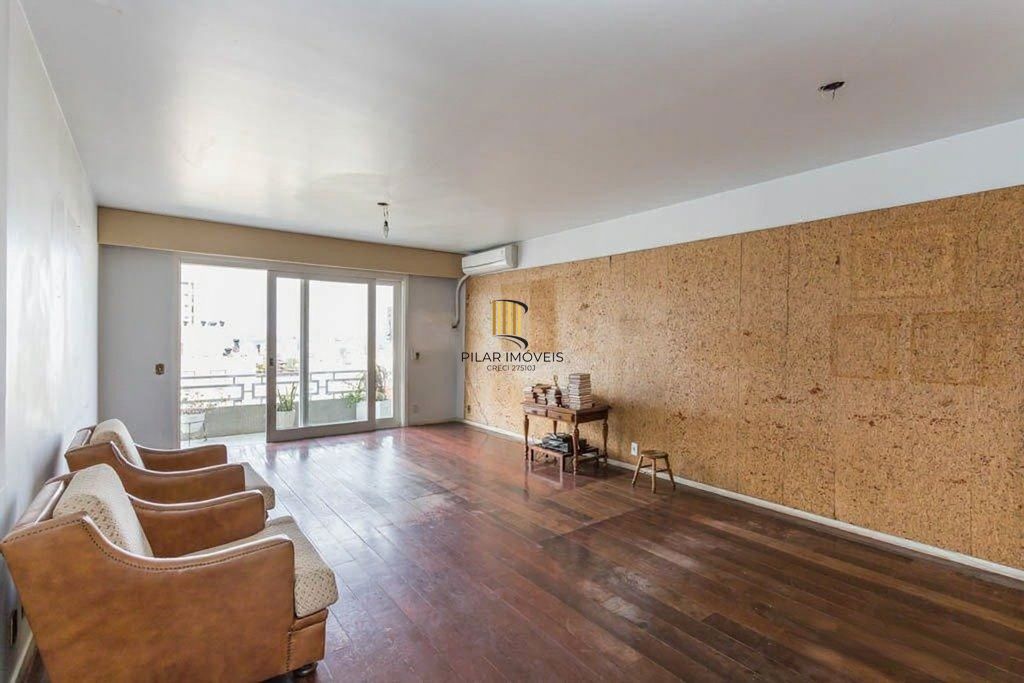 Vende-se ampla cobertura com 3 quartos (1 suíte), 283m² e 2 vagas - Petrópolis - Pilar Imóveis
