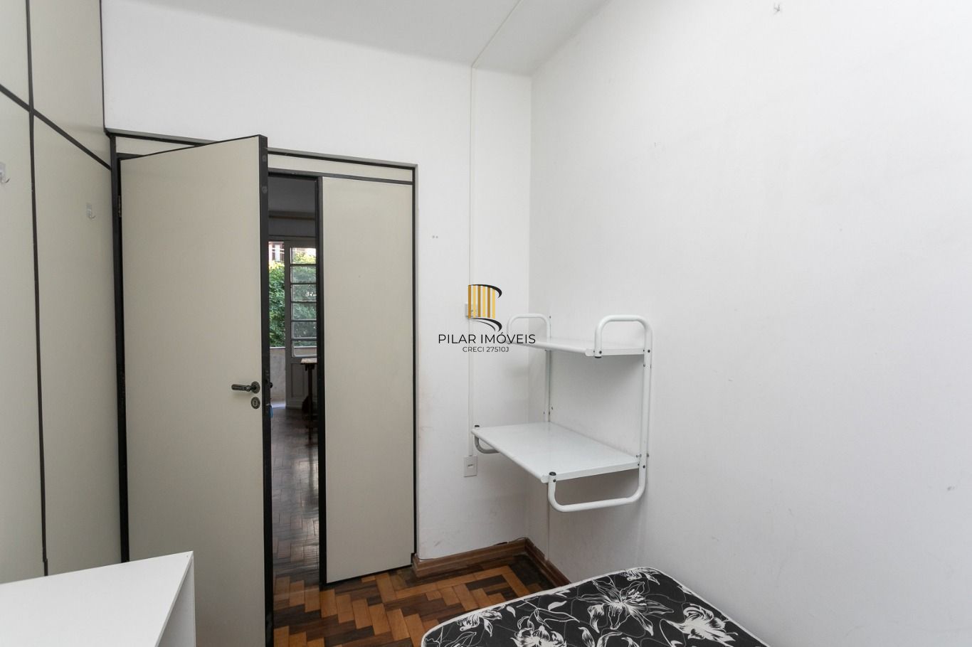 Vende-se apartamento com 3 quartos(1 suíte), 95m², sacada e 1 vaga - Bela Vista