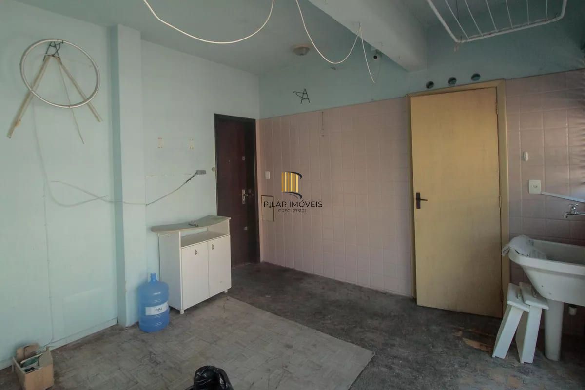 Vende-se apartamento com 4 quartos (1 suíte), 204 m² e 2 vagas - Rio Branco