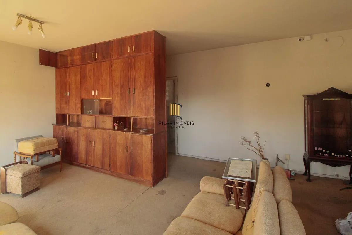 Vende-se apartamento com 4 quartos (1 suíte), 204 m² e 2 vagas - Rio Branco