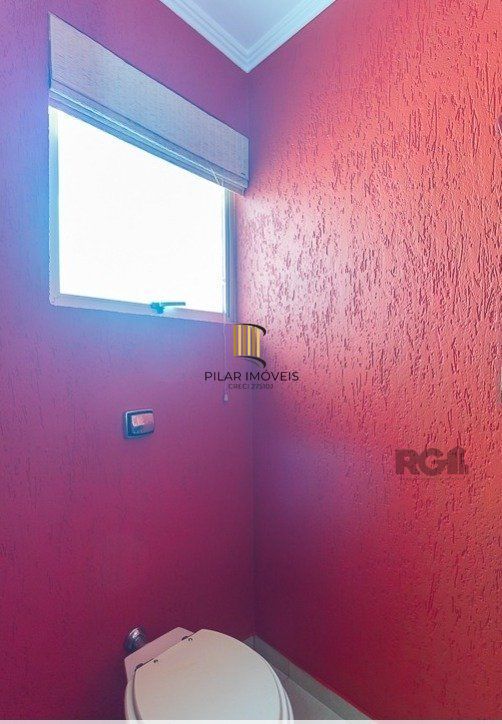 Vende-se ensolarado apartamento 3 quartos, 121m², áreas amplas. com sacada - Petrópolis
