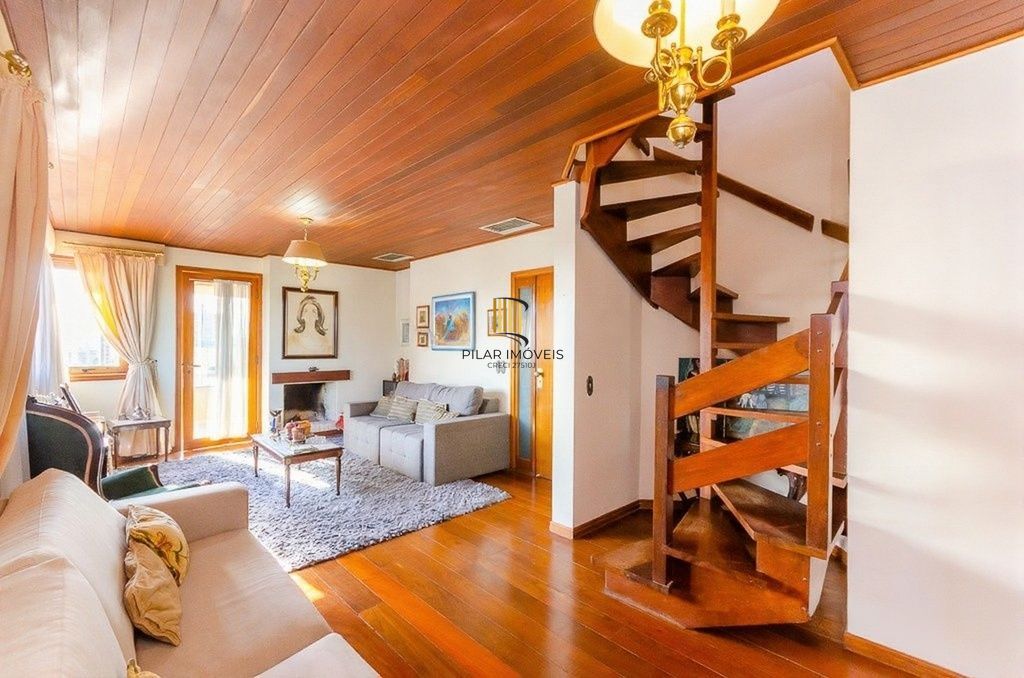 Vende-se cobertura com 3 quartos (1 suíte), 311m² e 3 vagas – Rio Branco