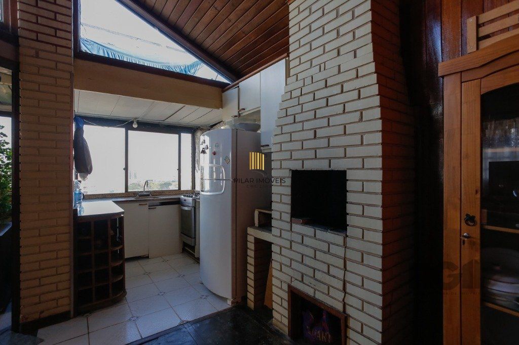Cobertura 2 Quartos com Terraço, Lareira e Vaga no Centro Histórico - 93m² - Centro Histórico