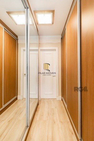 Apartamento Amplo de 3 Dormitórios com Suíte, Lareira e Infraestrutura Completa - 146m² - Mont Serrat