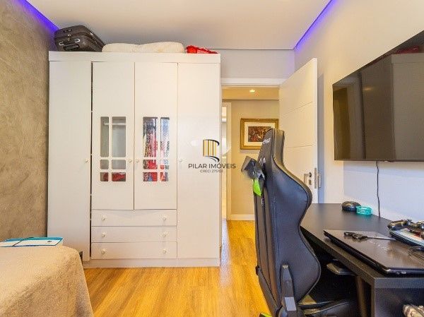 Apartamento com 4 quartos, 1 suíte e 2 vagas — 200 m² — Bela Vista
