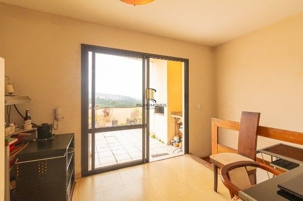 Cobertura com 3 quartos, 2 suítes e 2 vagas no Petrópolis – Vista deslumbrante!