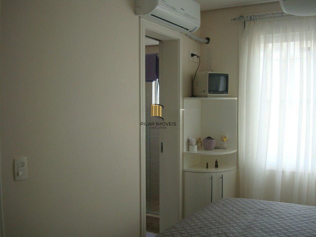 Vende-se apartamento com 2 quartos(1 suíte), 86m² e sacada - Mont'Serrat
