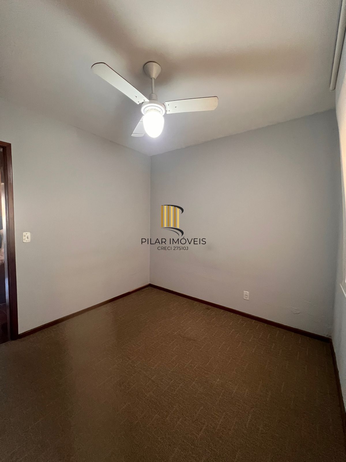 Apartamento com 2 dormitórios,1 vaga, no bairro Cristo Redentor, em Porto Alegre