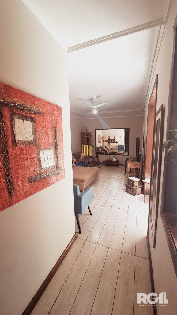 Apartamento com 3 dormitórios, 2 banheiros, 1 vaga no bairro Petrópolis em Porto Alegre, RS