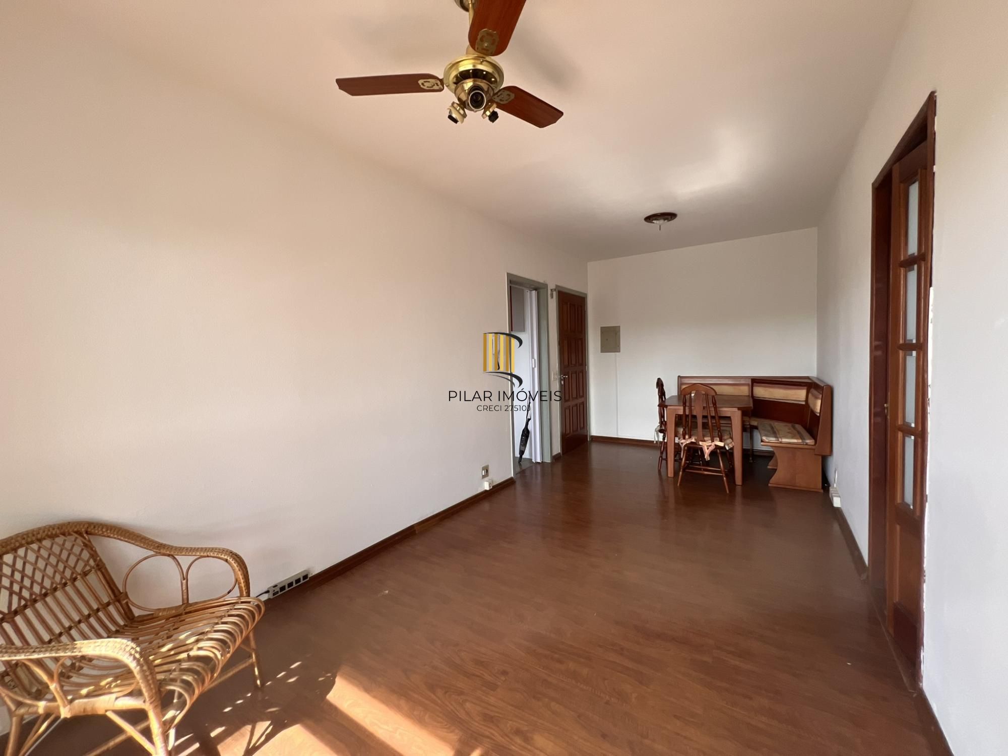 Apartamento com 2 dormitórios, 1 vaga no bairro Glória, em Porto Alegre, RS