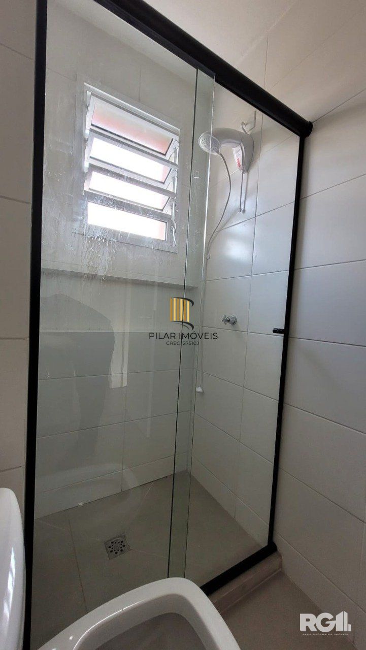 Apartamento com 2 dormitórios, 1 vaga, no bairro Teresópolis, Porto Algre, RS