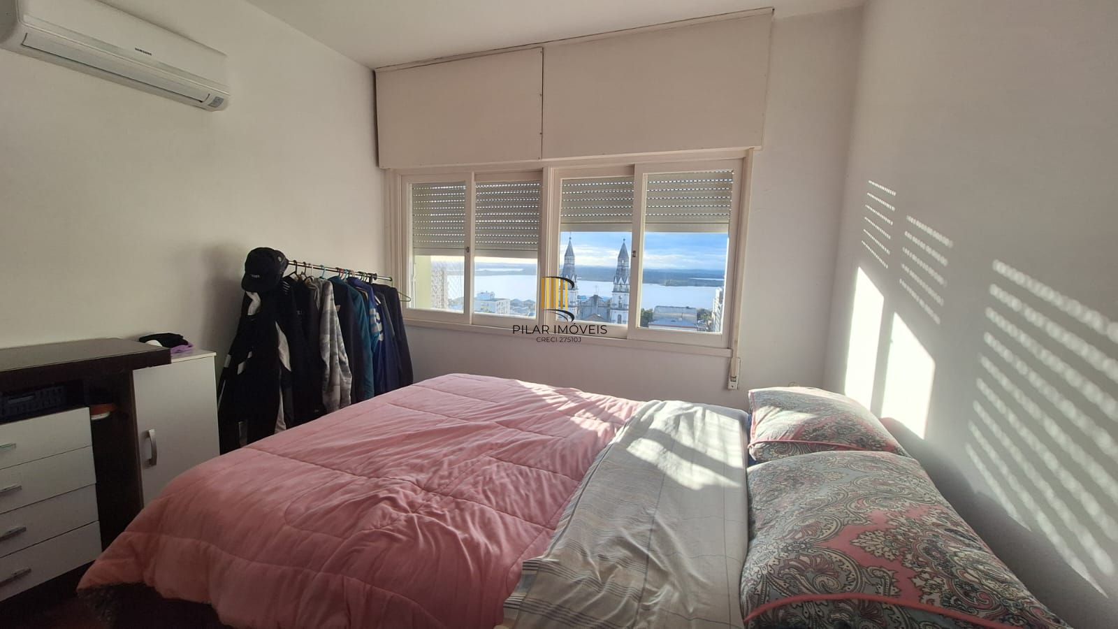 Apartamento  de 3 dormitórios  na Duque de Caxias  -  Centro de Porto Alegre/RS