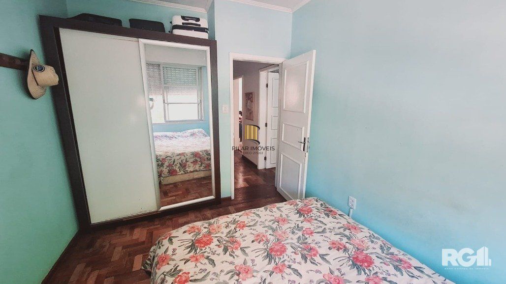 Apartamento com 3 dormitórios, 2 banheiros, 1 vaga no bairro Petrópolis em Porto Alegre, RS