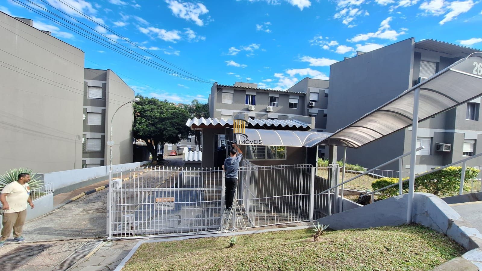 Apartamento 2 dormitórios | Andar alto | Vista arborizada | Condomínio com infraestrutura completa | Até 250mil