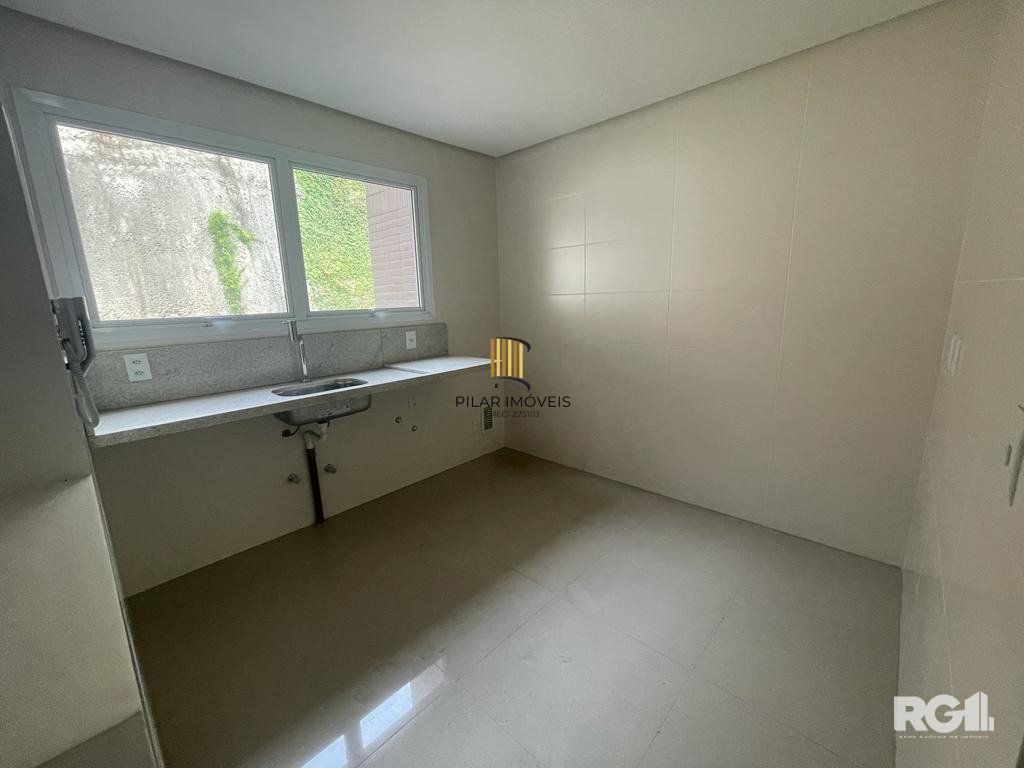 Casa com 3 suítes, vista para o Guaíba, 3 vagas, no bairro Cristal, Porto Alegre, RS