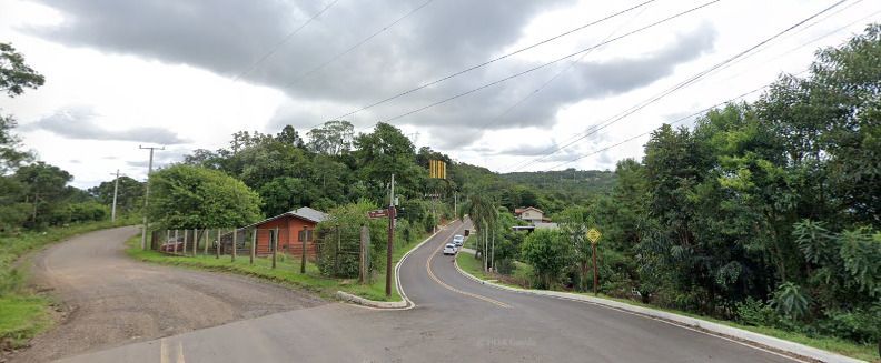 Terreno de 800m² no loteamento Vale dos Pinheiros, em Gramado, RS